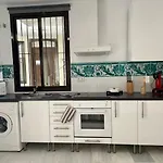 Holidays2Malaga Jinetes Junto Casco Historico & Parking